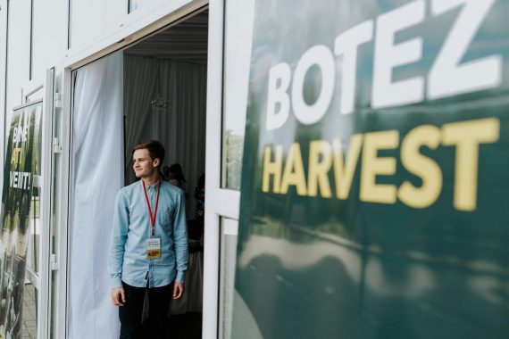 Botez la Harvest!